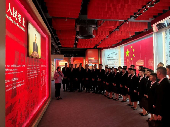 In order to strengthen the Immigration staff's knowledge of national security as well as deepen their understanding of our motherland's history and development, the department arranged for 164 induction trainees and 1,977 staff members to visit the National Security Exhibition Gallery in 2024.